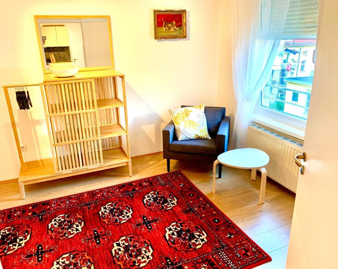 Elegant City Apartment - By Nahuen Suites Грац Екстериор снимка